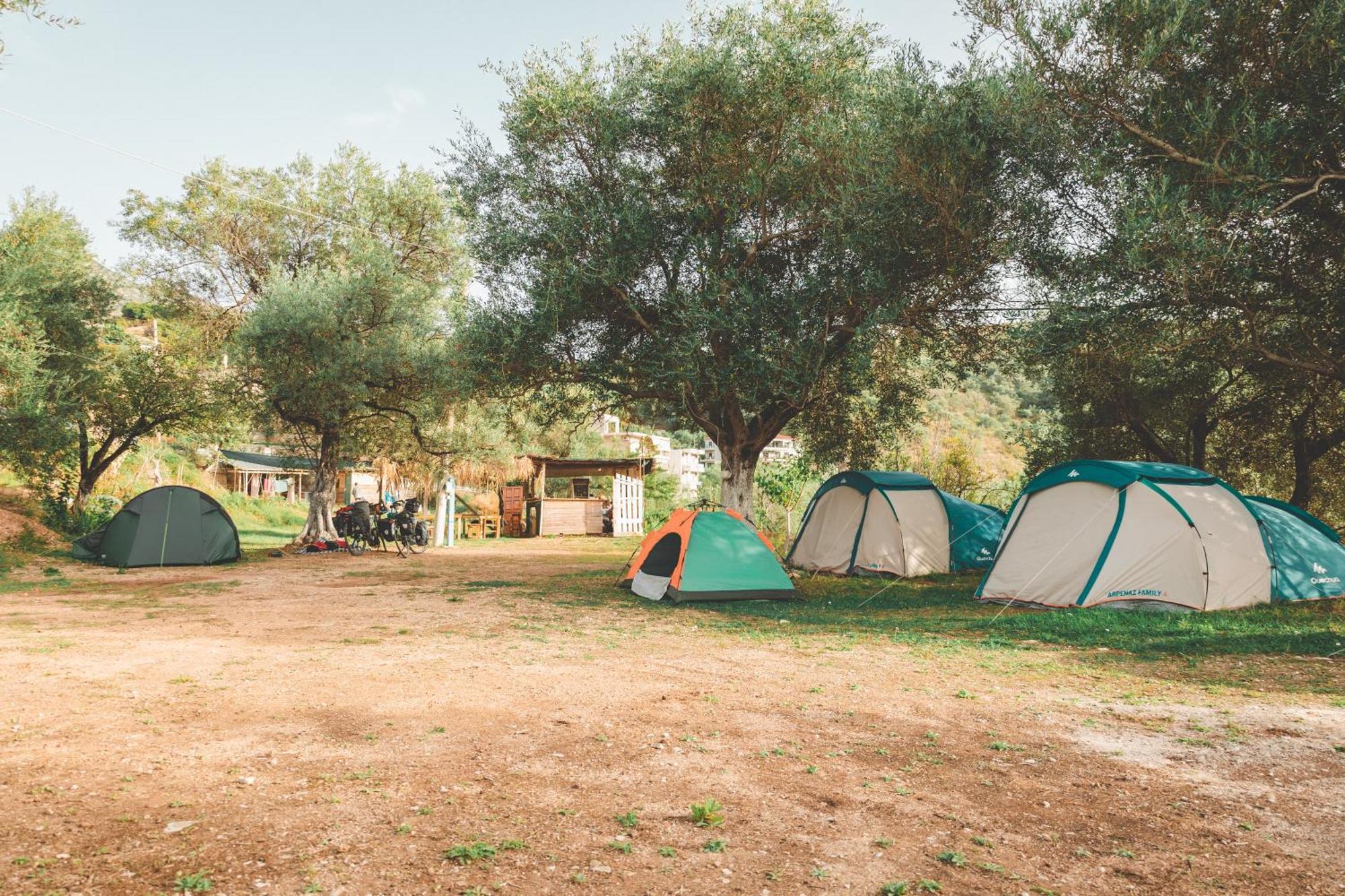 Olive Camping Hotel Himare Exterior photo