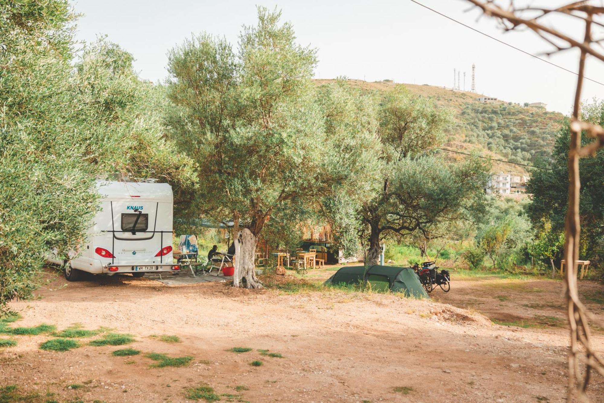 Olive Camping Hotel Himare Exterior photo