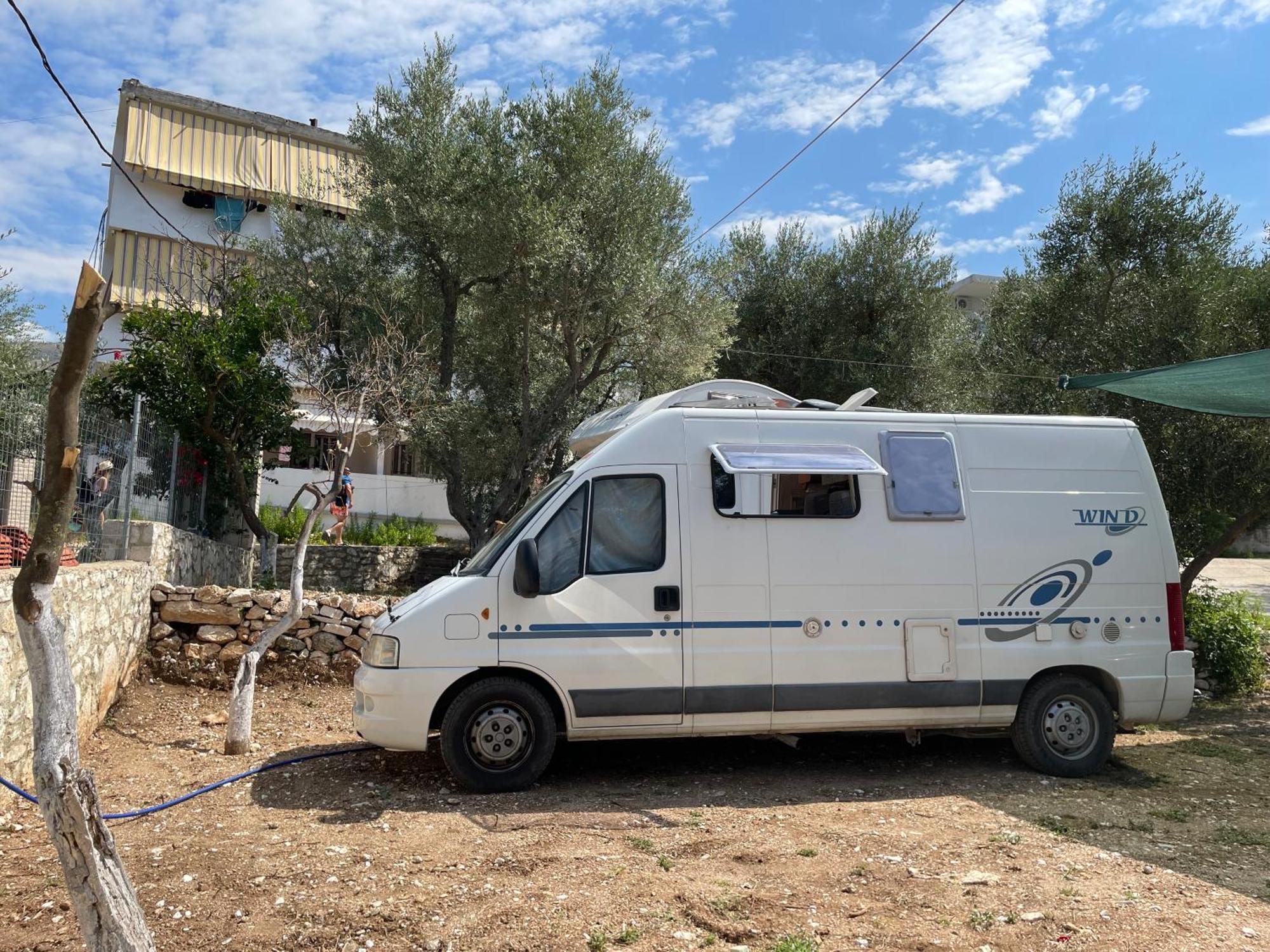 Olive Camping Hotel Himare Exterior photo